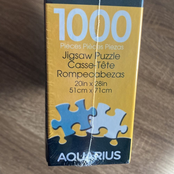 New Factory Sealed Schitt's Creek 1000-Piece Puzzle - Picture 5 of 6